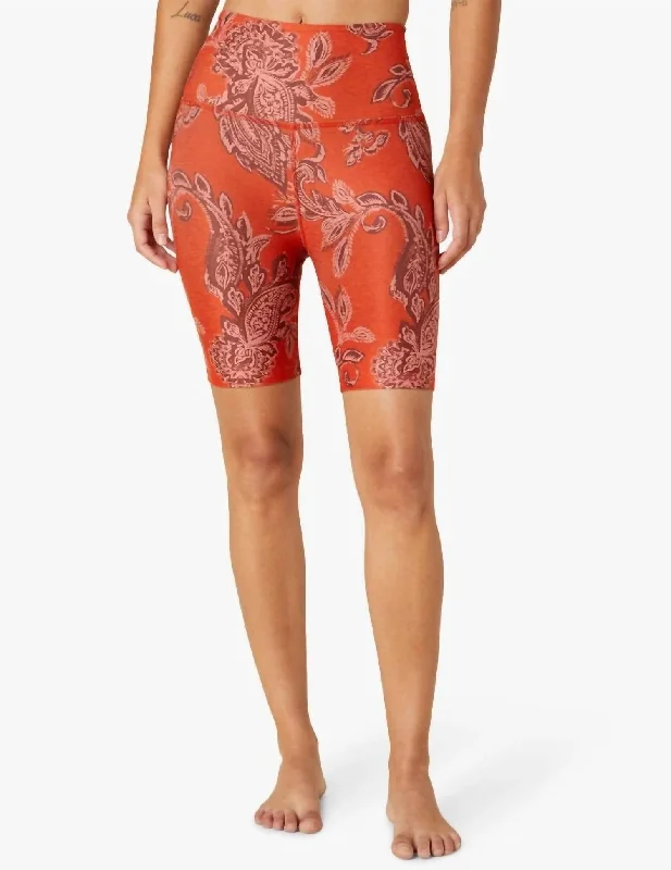 Softmark Highwaisted Biker Short In Chai Paprika Psly