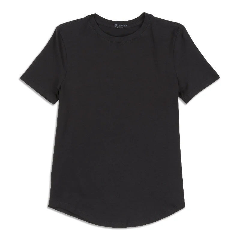 Love Curved-Hem Crewneck T-Shirt - Resale